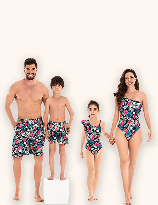 Traje de baño a juego con familia de flores