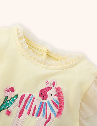 Tüllkleid mit Pony-Applikation