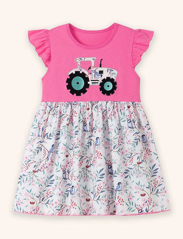 Kleid mit Comic-Auto-Applikation