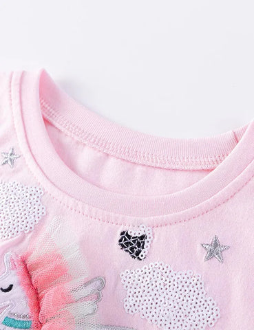 Abito in tulle con paillettes applicati con unicorno volante