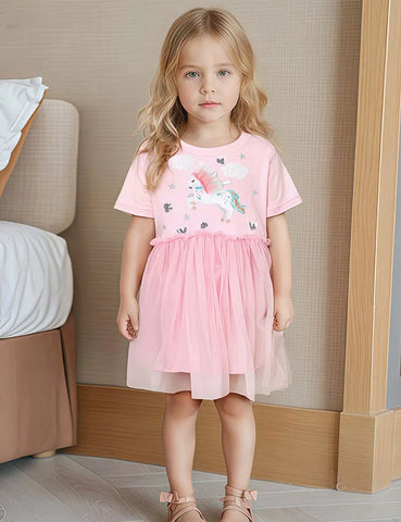 Abito in tulle con paillettes applicati con unicorno volante