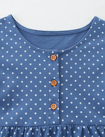 Gepunktetes Kleid mit Meerschweinchen- und Gans-Applikation