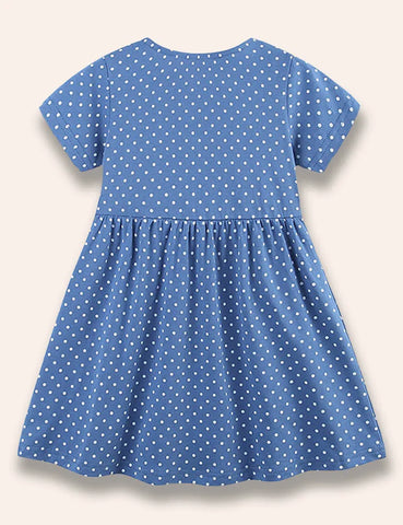 Gepunktetes Kleid mit Meerschweinchen- und Gans-Applikation