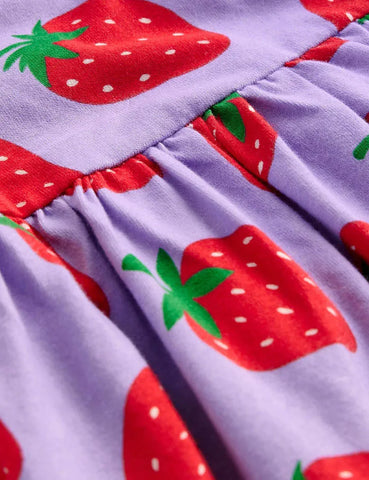 Abito interamente stampato alla fragola