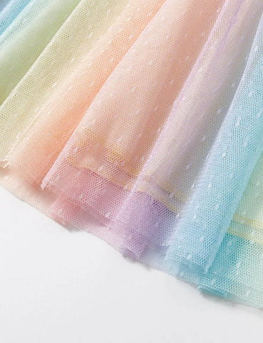 Tüllkleid mit Regenbogen‑Einhorn‑Applikation