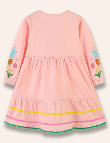 Kleid mit Blumenstickerei