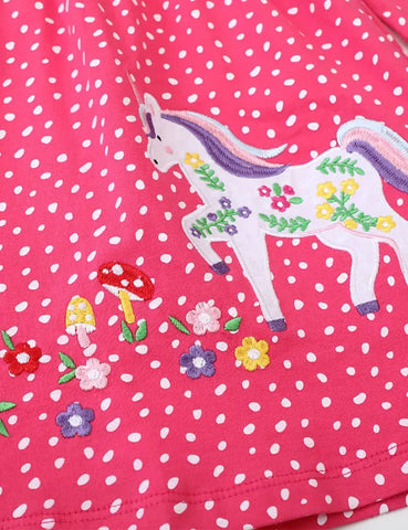 Robe à pois avec appliqué licorne