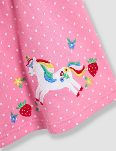 Kleid mit Regenbogen-Einhorn-Applikation