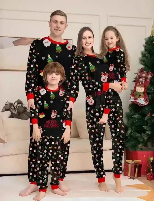 Bijpassende familiepyjama met lange mouwen en kerstmanprint
