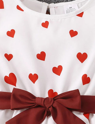 Vestido con estampado de amor de San Valentín + chaqueta de punto