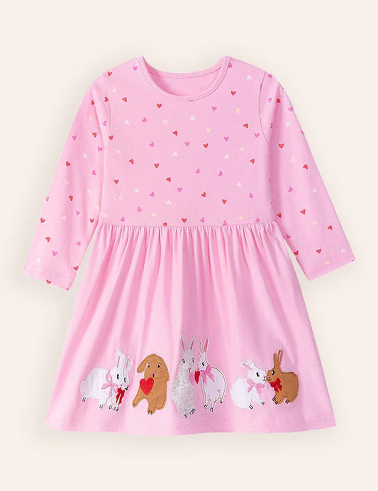 Lindo vestido de manga larga con apliques de conejito