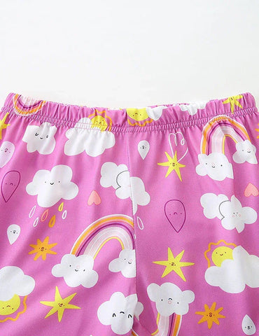 Kurzärmeliges Pyjama-Set mit Regenbogen-Wolken-Print