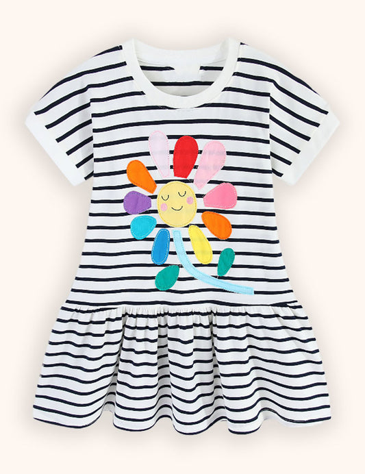Lindo vestido con apliques de flores