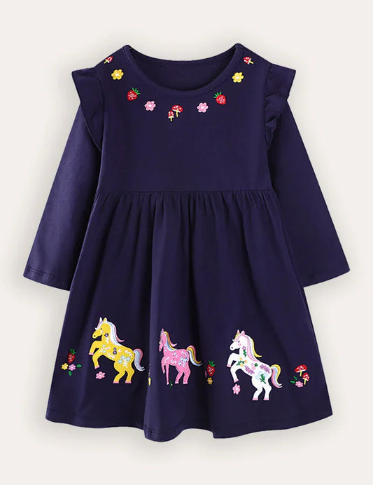 Lindo vestido de manga larga con bordado de pony